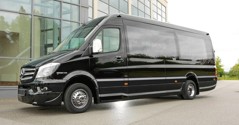 Thuê Xe 17 Chỗ Có Bảo Dưỡng – An Toàn Tuyệt Đối Cho Mọi Hành Trình